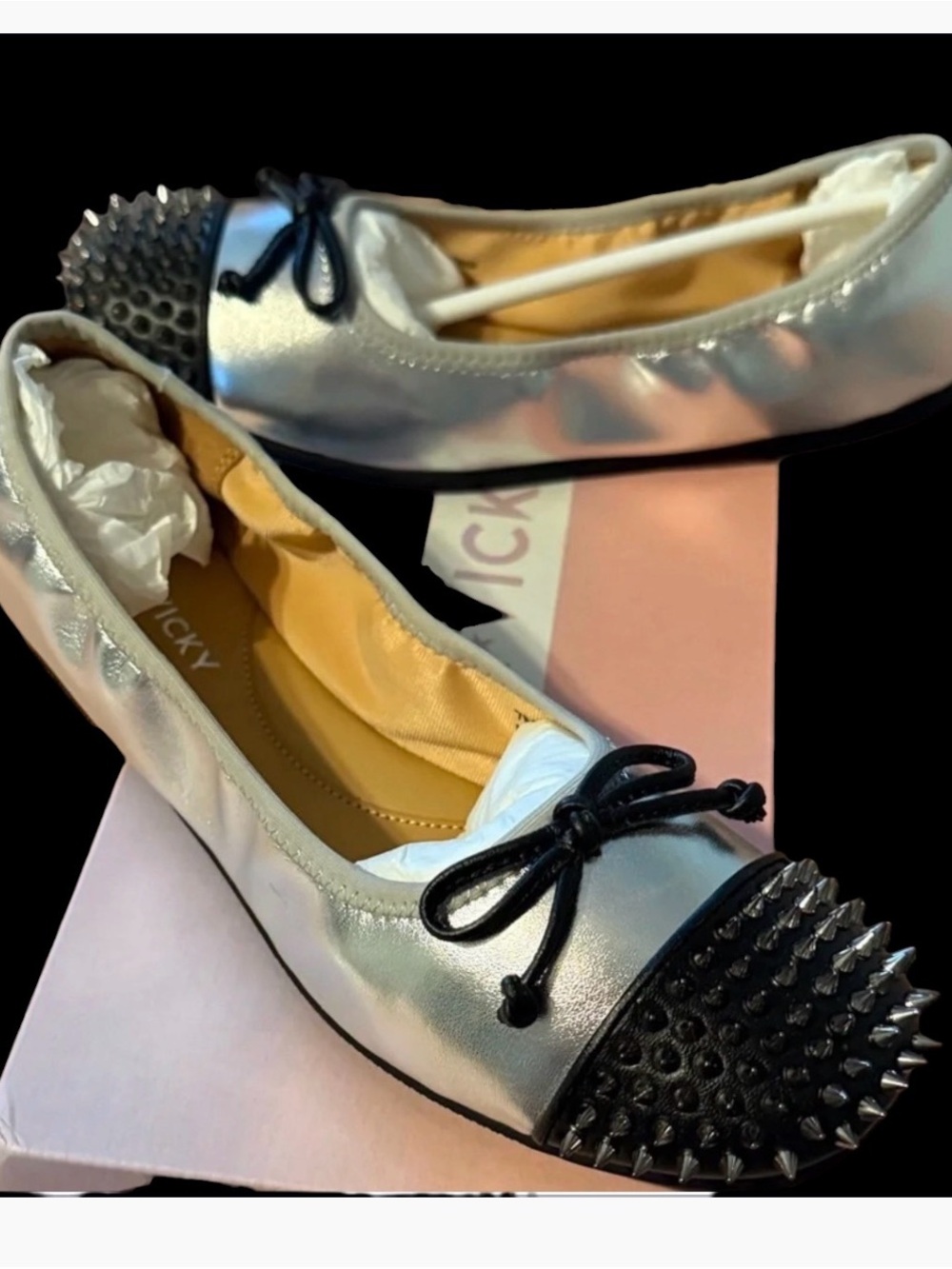 NIB Lisa Vicky Bliss 2 Metallic Silver Ballet Flats with Black Studded Toe